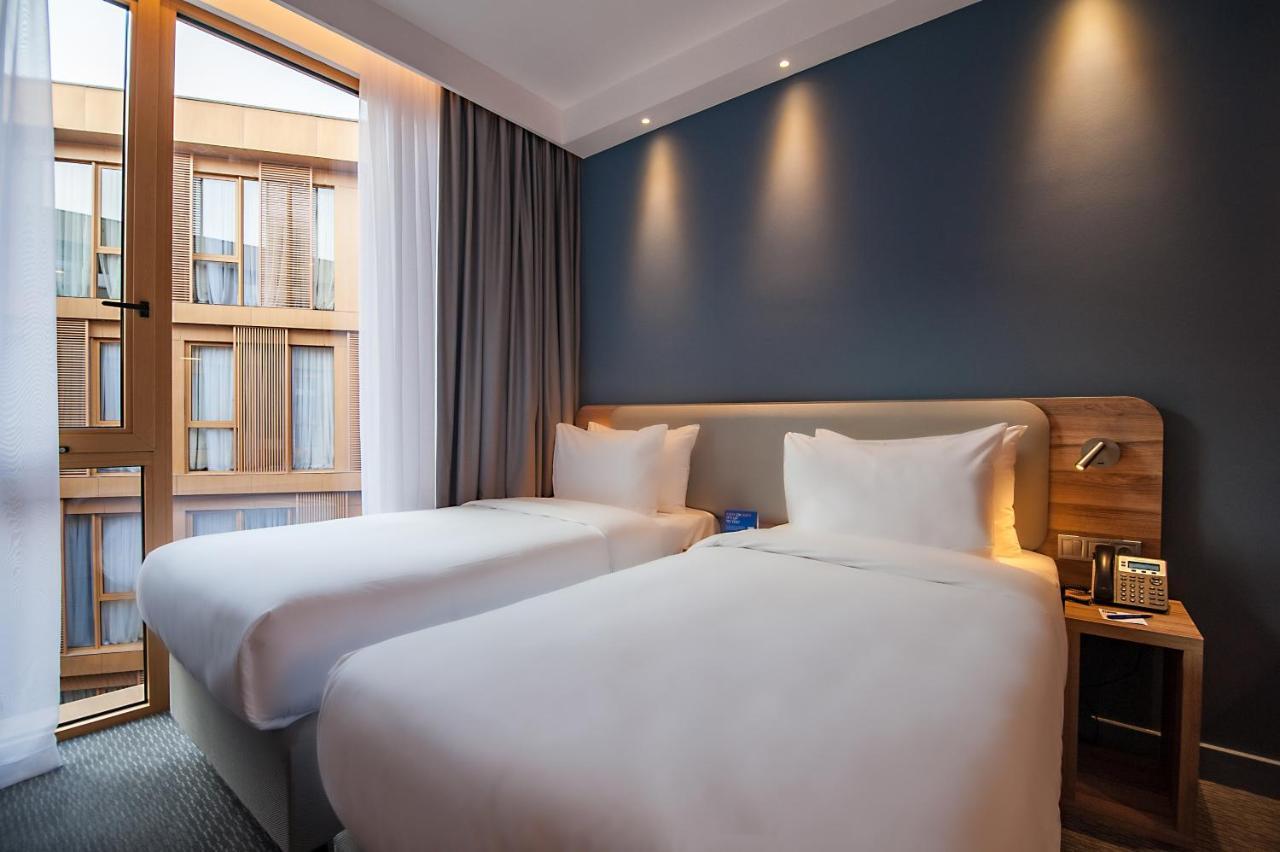 Holiday Inn Express Tbilisi Avlabari By Ihg Eksteriør billede
