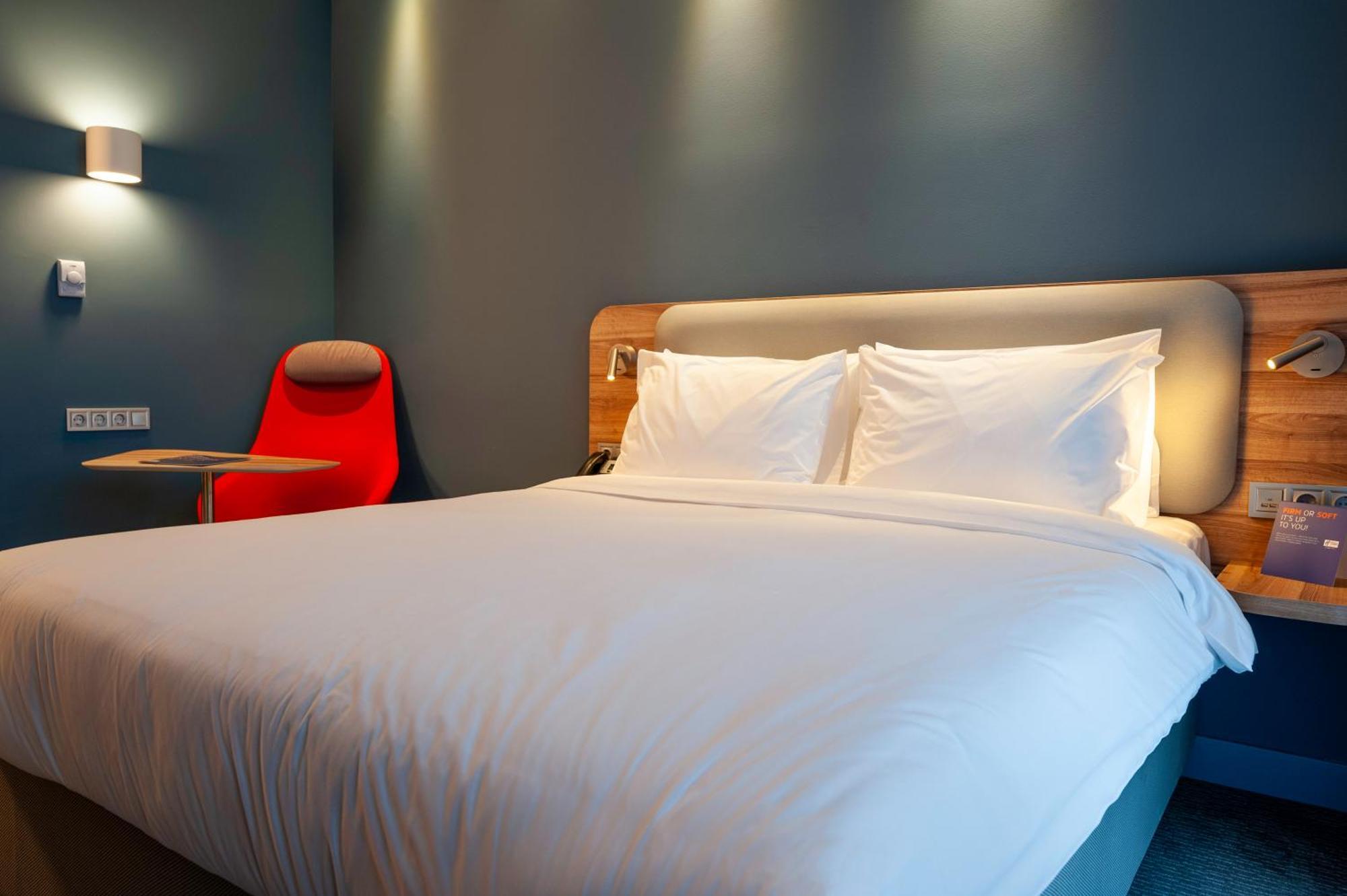 Holiday Inn Express Tbilisi Avlabari By Ihg Eksteriør billede