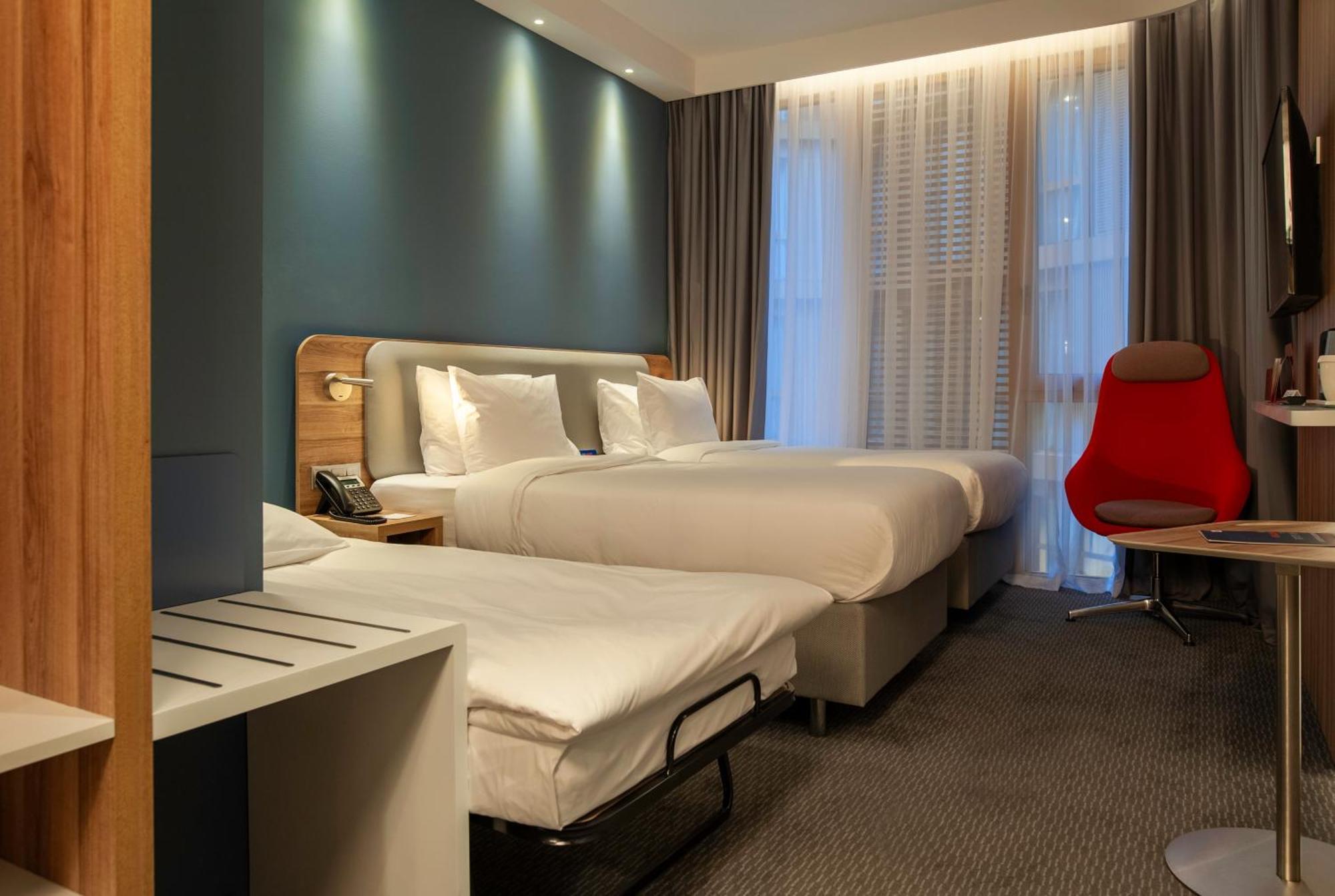 Holiday Inn Express Tbilisi Avlabari By Ihg Eksteriør billede