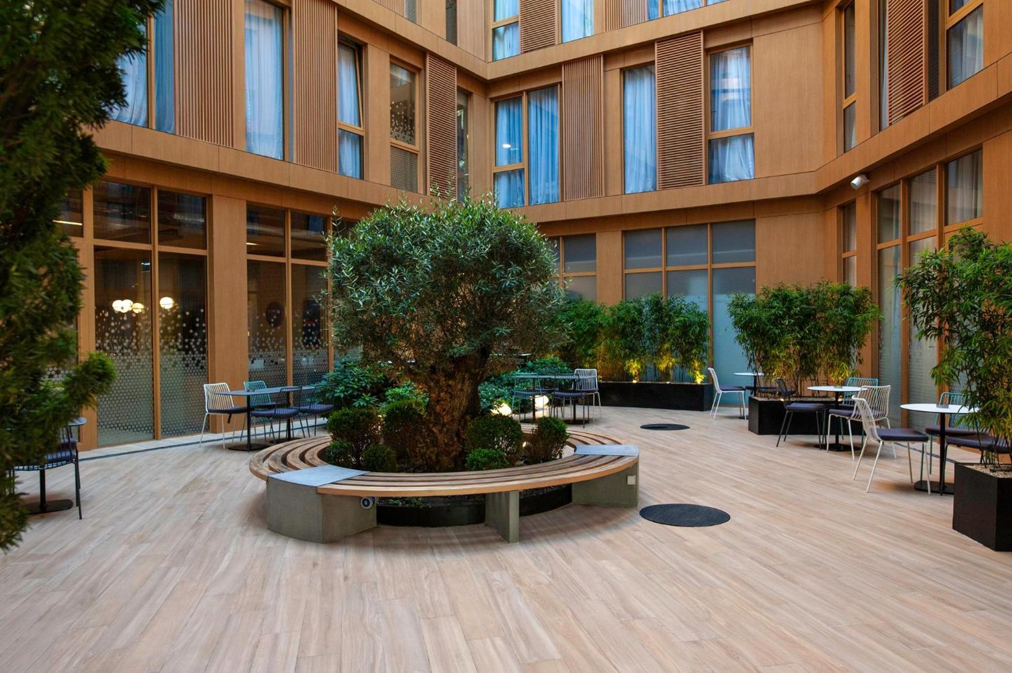 Holiday Inn Express Tbilisi Avlabari By Ihg Eksteriør billede